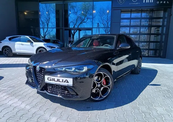 alfa romeo giulia gdańsk Alfa Romeo Giulia cena 229900 przebieg: 1, rok produkcji 2023 z Gdańsk